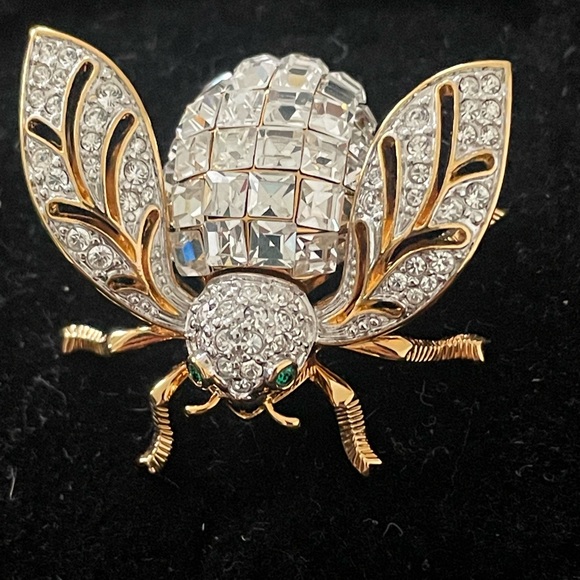 Jewelry - Gold and Silver Crystal Bee Brooch an unsigned designer